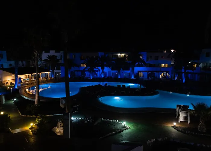 Апартаменты Hesperia Bristol Playa Коральео