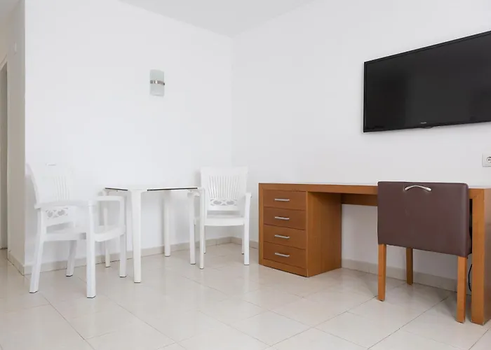 Апартаменты Hesperia Bristol Playa